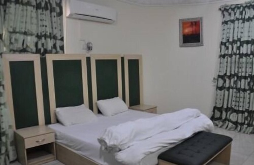 Port Harcourt Hotel | Vhelbherg Imperial Hotel