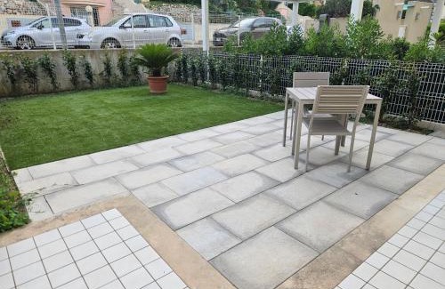 Civitanova Marche Apartamento | Via Bachelet 8 Luxury House