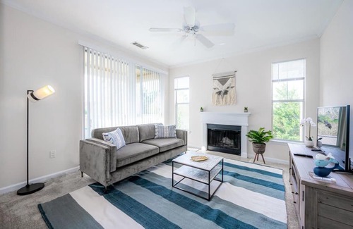 Durham Apartamento | Viagem Durham Stylish 2BR with Parking