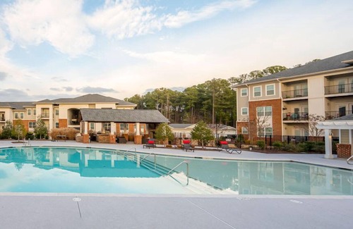 Morrisville Apartamento | Viagem Modern 2BR with Balcony,Pool&Gym