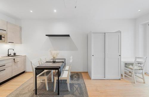 Althangrund Apartamento | VibeStudio 304 - Central - AC - Licensed - Parking Nearby