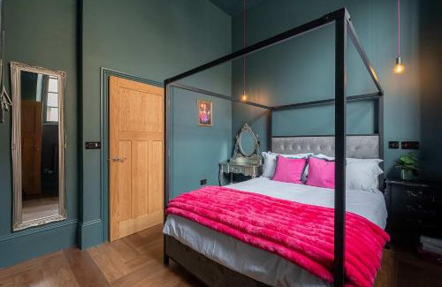 Barnard Castle Apartamento | Vibrant 2-Bedroom Chapel Retreat