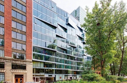 International District Apartamento | Vibrant 2BR, Near Old Montreal w/Hot tub