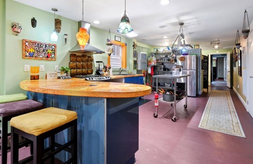 Fairgrounds Casa | Vibrant and Cozy Home in the Heart of Mid-City!