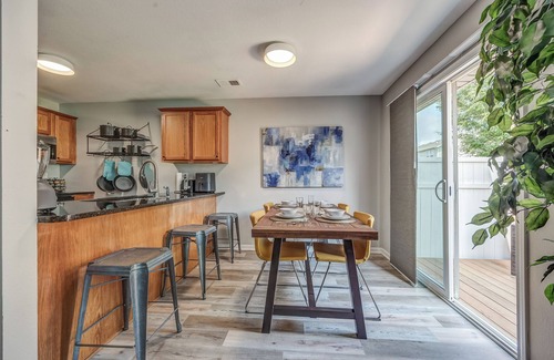 Louisburg Casa | Vibrant and cozy in-town Louisburg 3 bedroom, 2 1/2 bath townhouse