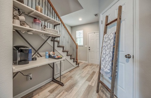 Louisburg Casa | Vibrant and cozy in-town Louisburg 3 bedroom, 2 1/2 bath townhouse