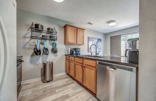 Louisburg Casa | Vibrant and cozy in-town Louisburg 3 bedroom, 2 1/2 bath townhouse