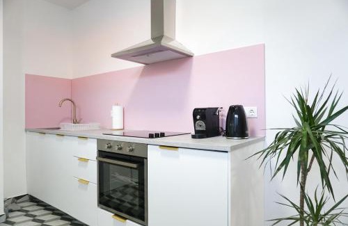Hernals Apartamento | Vibrant Design Apartments - Full Kitchen - Wi-Fi - 18 Mins to City Centre