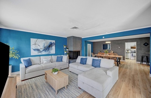 Henderson Casa | Vibrant Family Home With Pool