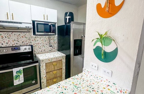 Escazú Apartamento | Apt Vibrante Oasis- Estancias Largas y Turismo Médico, Patio, Equipo de Gimnasio