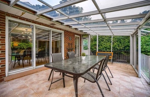 Port Credit Casa | Vibrant Lakefront Gateway