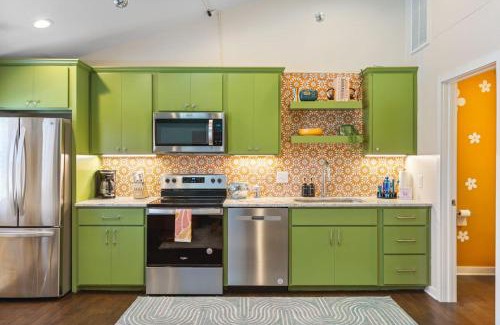 Greenwood Casa | Vibrant Multi Condo Building that Sleeps 48 with 7 Units