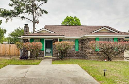 North Charleston Apartamento | Vibrant North Charleston Duplex Near Airport!