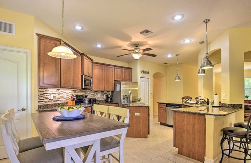 Rotonda Lakes Casa | Vibrant Rotonda West Home w/ Lanai & Grill!