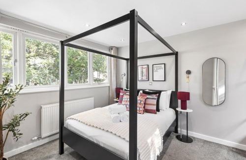 Golders Green Apartamento | Vibrant Sidy Boy Artistic Flair Cottage in NW11