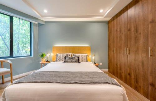 Los Naranjos Apartamento | Vibrant Space- Explore Wonders in El Tesoro 313