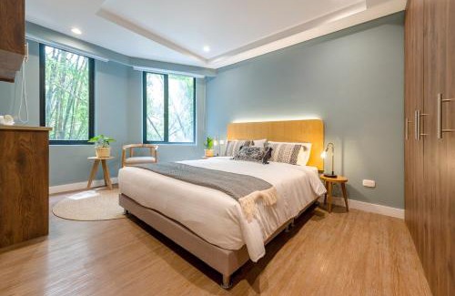 Los Naranjos Apartamento | Vibrant Space- Explore Wonders in El Tesoro 313