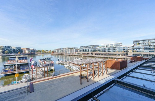 Kingston Apartamento | Vibrant Stay with Lakeside Charm in Kingston