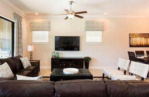 Reunion Casa | Vibrant Villa With Themed Games Room at Reunion