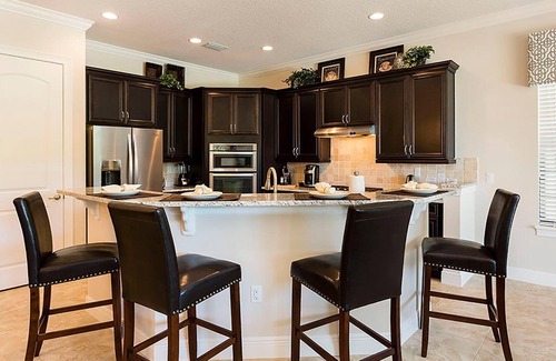 Reunion Casa | Vibrant Villa With Themed Games Room at Reunion