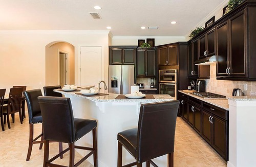 Reunion Casa | Vibrant Villa With Themed Games Room at Reunion