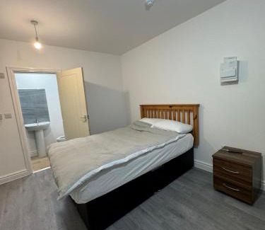 Oldham Casa | Vic Vic property