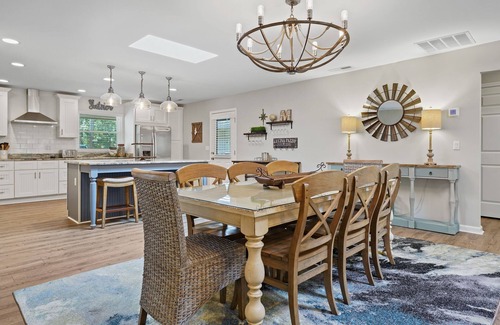 Heritage Woods Casa | Vicino al Mare | Spacious 4BR Home w/ Pool & Spa | 0.5 Miles to Beach | 32 Baynard Cove Rd
