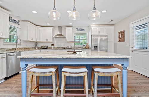 Heritage Woods Casa | Vicino al Mare | Spacious 4BR Home w/ Pool & Spa | 0.5 Miles to Beach | 32 Baynard Cove Rd