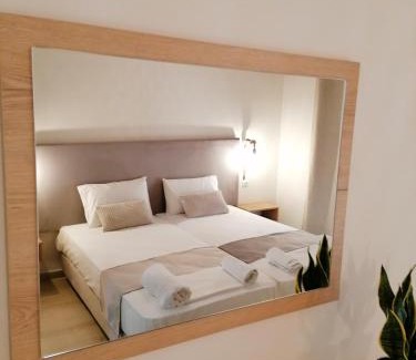 Sinarades Apartamento | Vicky's Panoramic View Apartments
