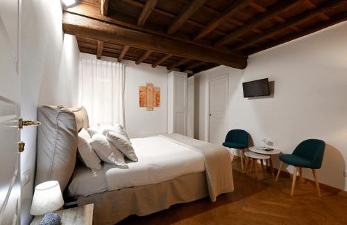 Rione V Ponte Casa | Vicolo 22 - Residenze Romanae