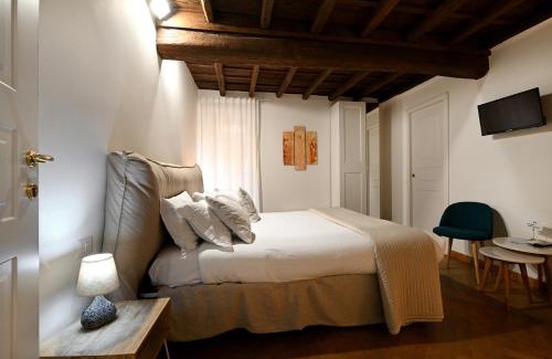 Rione V Ponte Casa | Vicolo 22 - Residenze Romanae