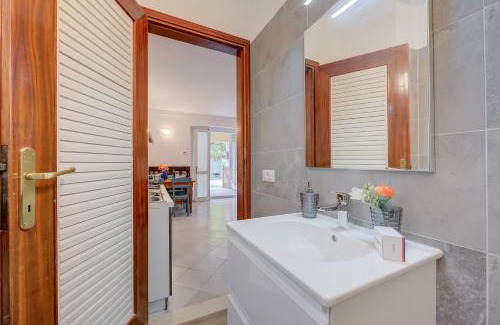 Barbarano Apartamento | Vicolo 42-private Terrace-200m Lake - Happy Rentals