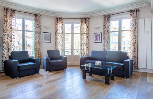 Gambetta Apartamento | VICTOR HUGO - Modern and sunny, terrace, 2 baths