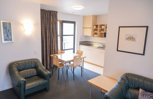 Te Aro Hotel | Victoria Court Motor Lodge