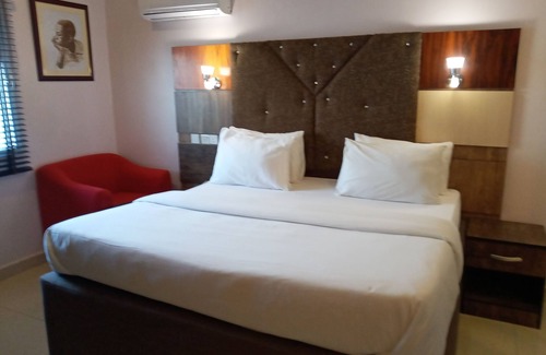Benin City Hotel | Victoria Inn Hotel & Suites