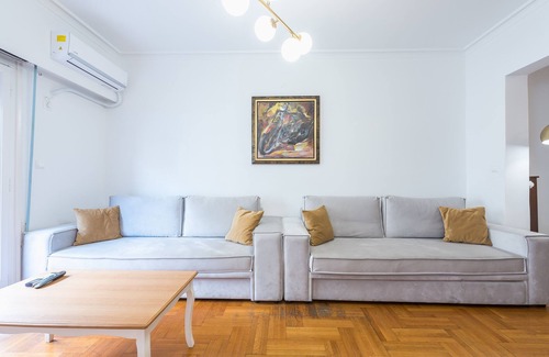 Platia Viktorias Casa | Victoria Queens Suites Apartments