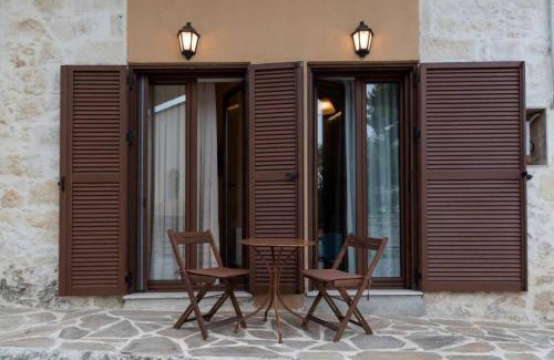 Roustika Casa | Victoria's House Roustika