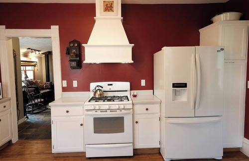 Cherry Valley Casa | Victorian*4 poster King*Walk to village*A+ Kitchen