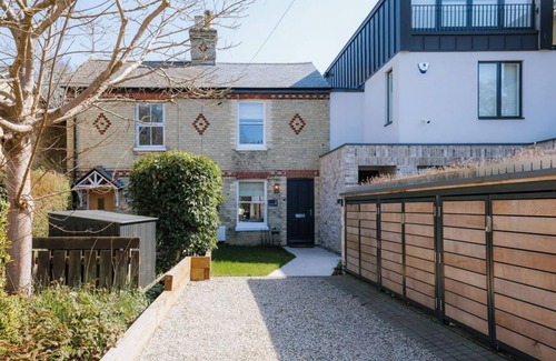 Cambridge Cabaña | Victorian cottage, (New to Vrbo) near Botanical gardens & historical collages