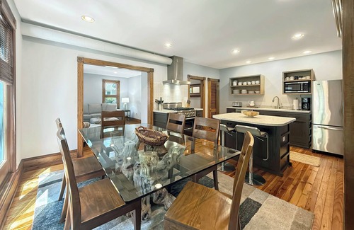 Lewes Casa | Victorian Guesthouse In The Center of Historic Downtown Lewes