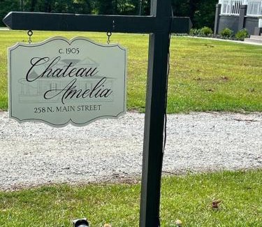 Cross Hill Casa | Victorian mini mansion near Lake Greenwood