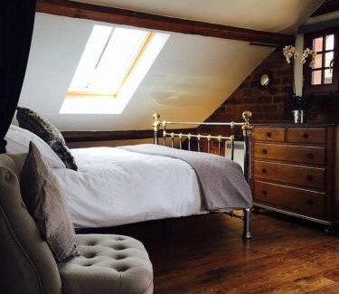 Gloucester Apartamento | Victorian Penthouse Apartment
