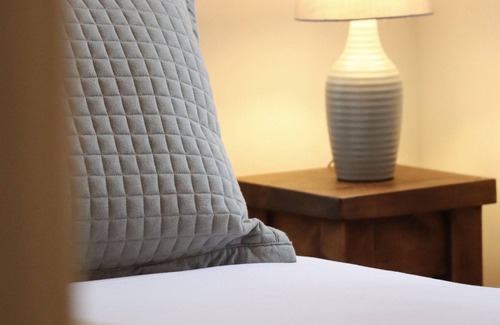 Bedale Casa | Victorian Studio - Yorkshire Dales Retreat with Parking