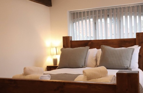 Bedale Casa | Victorian Studio - Yorkshire Dales Retreat with Parking