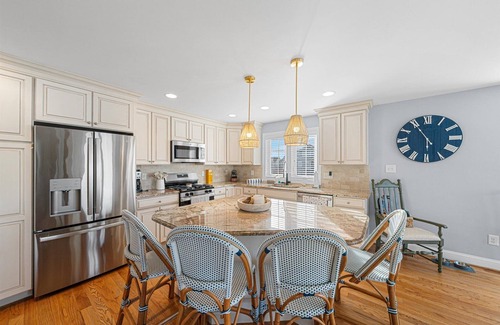Avalon Casa | Victory Cru - 5 bedroom - Bay Views - Avalon, NJ