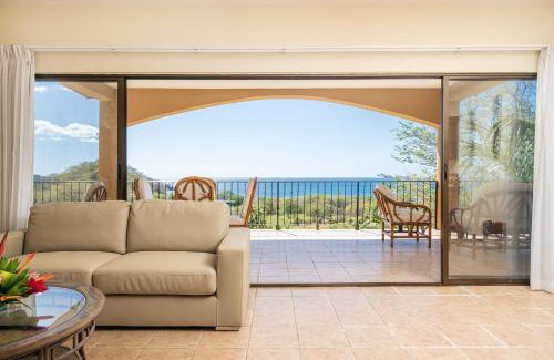 Potrero Casa | Vida de la Paz 4 - Oceanview Condo, 2BR, just remodeled, Playa Prieta