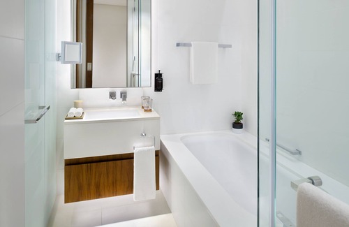 Dubai Hotel | Vida Emirates Hills