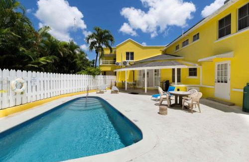 Lascelles Villa | Vida Mejor - East Pool