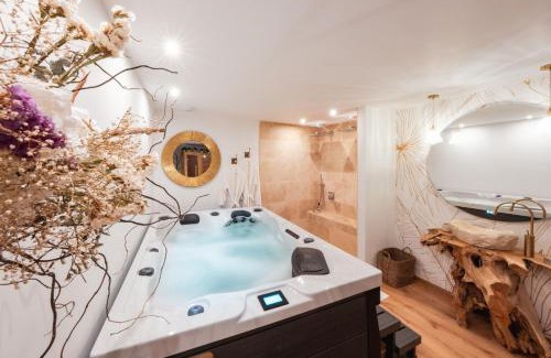 Romorantin-Lanthenay Casa | Viens on s'aime - Séjour romantique avec spa privatif près du Zoo de Beauval