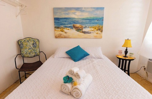 Isabel II Casa | Vieques Tropical Guest House - Room 7 / Playuela
